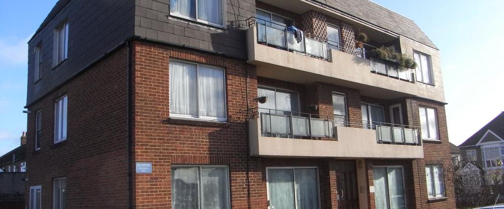 2 bedroom flat to rent - Photo 1