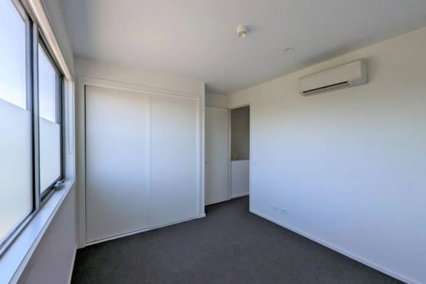 Unit 7/4 Stanley Avenue, - Photo 1