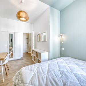 ANGLETERRE Colocation 5 chambres à Nice - Photo 2