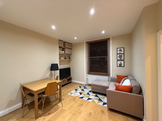 1 Bed Flat, Adelaide Road, NW3 - Photo 1