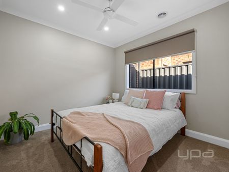 6 Willandra Boulevard, HARKNESS - Photo 4