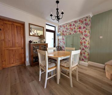 3 bedroom detached house to rent - Photo 2