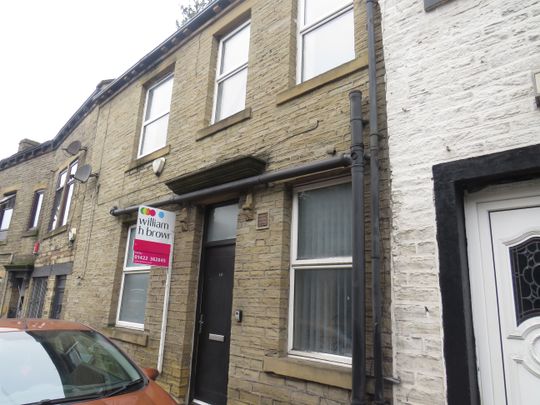 Keighley Road, Halifax - Photo 1