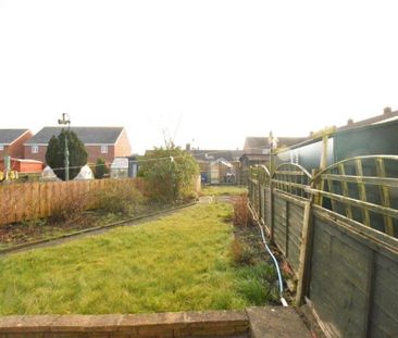 2 bedroom semi-detached house to rent - Photo 2