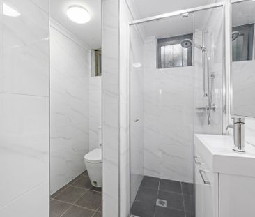 Renovated Studio Wtih Carspace - Photo 4