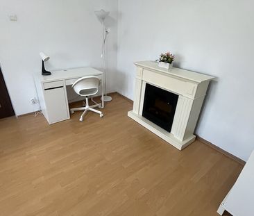 Tineretului Vis-a-vis Parc, Apartament decomandat - Photo 1