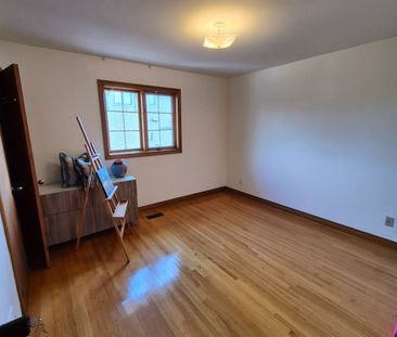 For Lease - 256 Cocksfield Avenue Unit# Rm 2, Toronto, Ontario - Photo 2