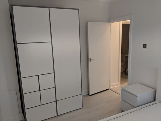 2 Bed Flat, Kingsland Road, E2 - Photo 1