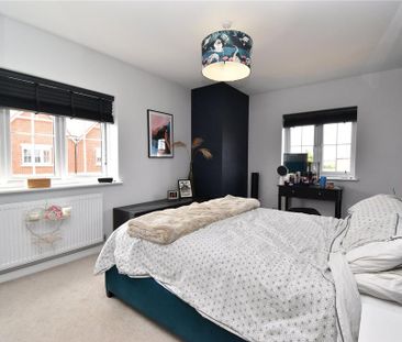 2 bedroom end of terrace house to rent - Photo 5