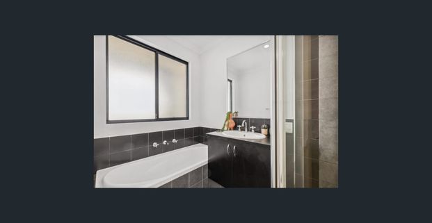 AN IMMACULATE HOME IN A GREAT POSITION - Photo 1