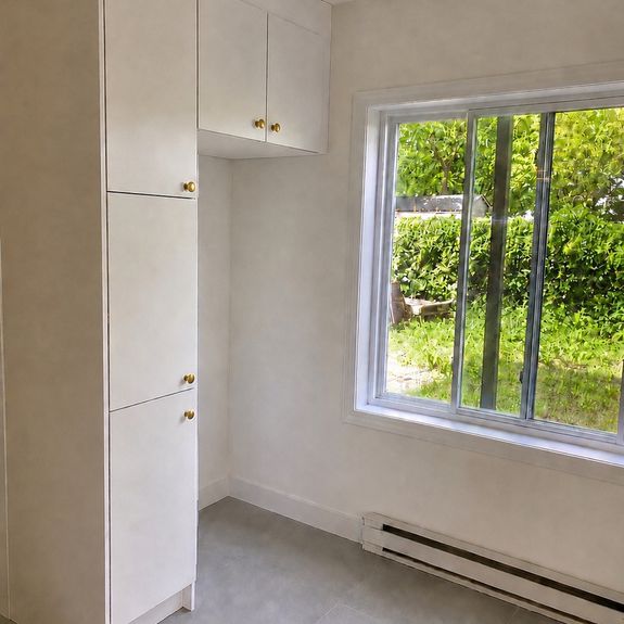 Beau Logement 5 1/2 Rénové - Photo 1