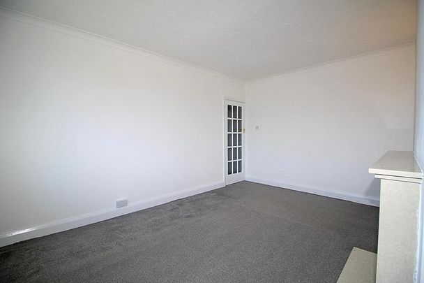 2 bedroom maisonette to rent - Photo 1