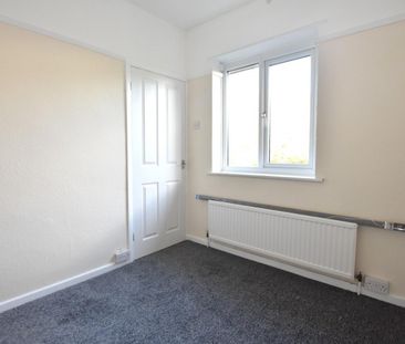 3 bedroom House To Let - Photo 5