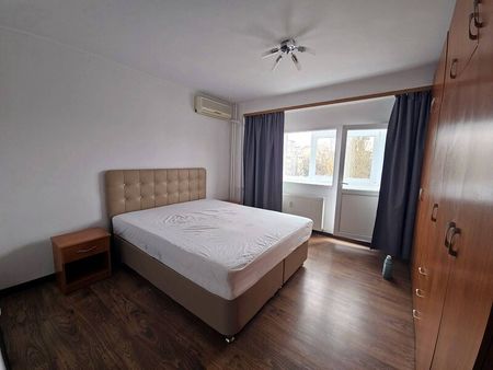 Piata Victoriei, Guvern, proprietar, inchiriez 2 camere. - Fotografie 2