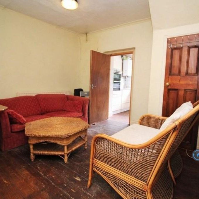 4 bedroom terraced house to rent - Photo 1