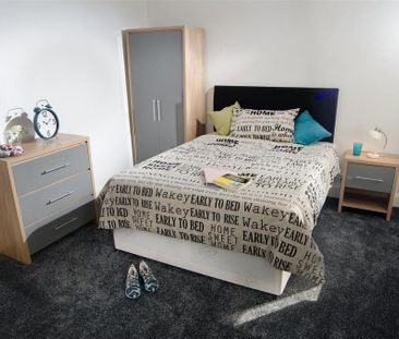 3 bedroom private hall to rent - Photo 4