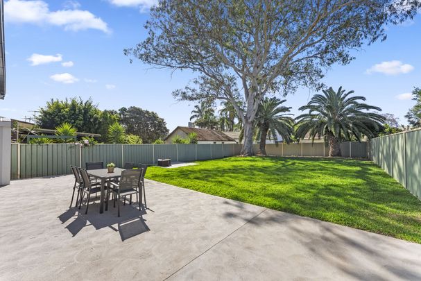Newly renovated family home the optimum in location, size and finishes - Photo 1