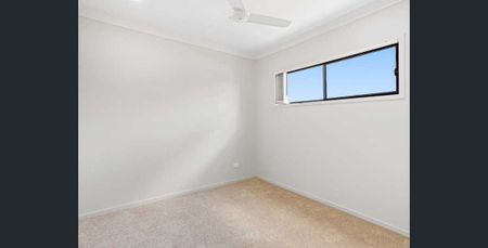 Modern Family Home with Indoor / Outdoor Living and Solar! - Photo 5