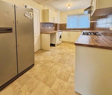 2 bedroom house to rent - Photo 1