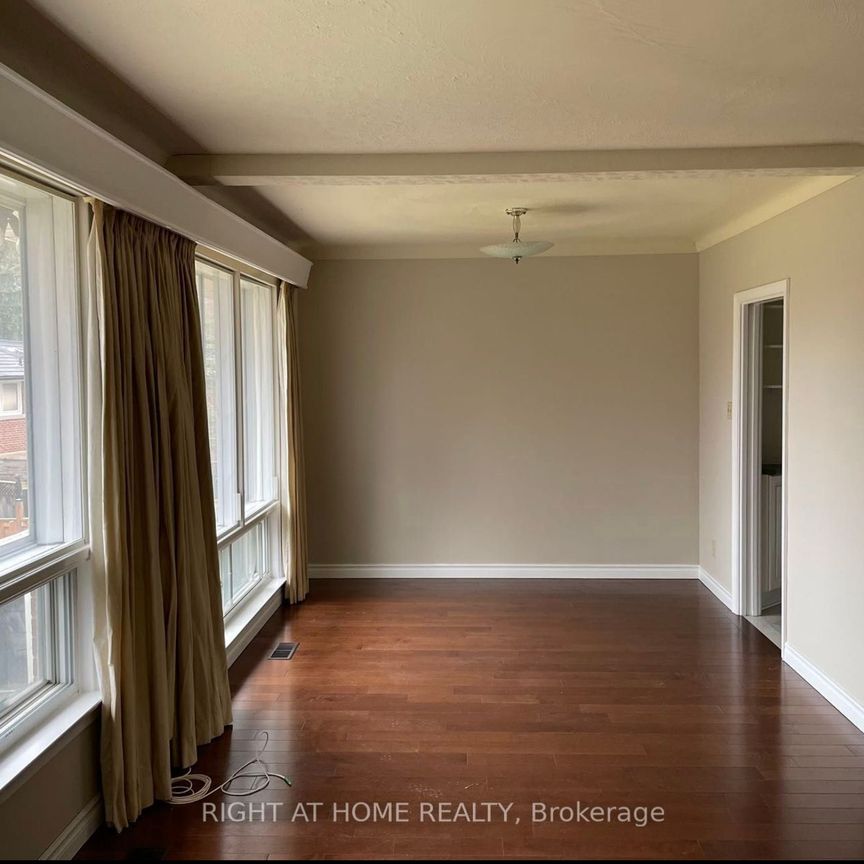 For Lease - 9 Waterfield Drive Unit# Main, Toronto, Ontario - Photo 1