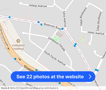 Luxurious 4 Bedroom House - Photo 1