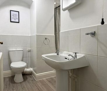 2 bedroom duplex to rent - Photo 4