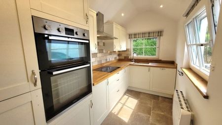 St Teath, Bodmin, PL30 - Photo 3