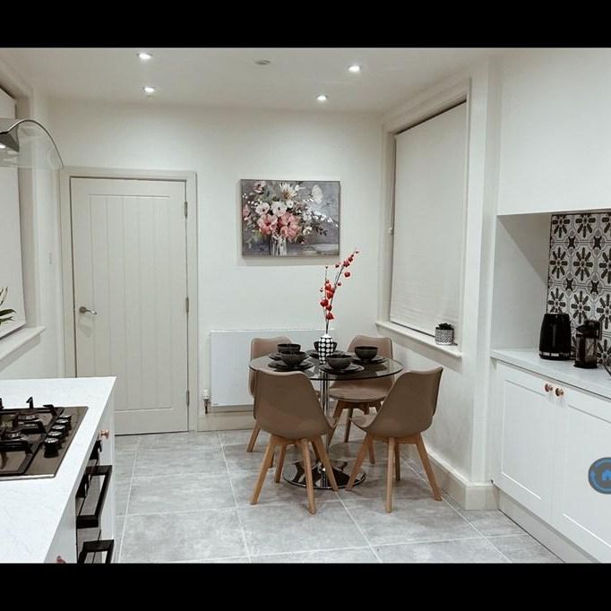 1 bedroom in a house share to rent - Photo 1