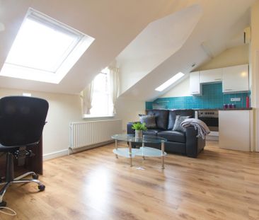 Flat 6, 2 MOOR VIEW Leeds - LS6 1AQ - Photo 4