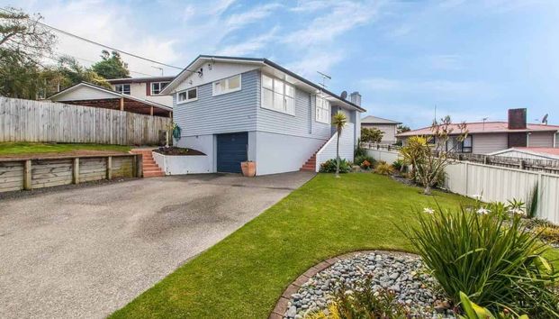 Sunny, Spacious Home in Prime Westlake Zone - Photo 1