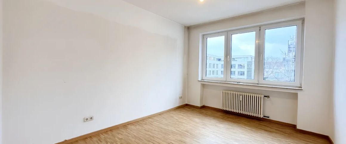 SANIERTE 2-ZIMMERWOHNUNG IN DER STADTMITTE ZU MIETEN! - Photo 1