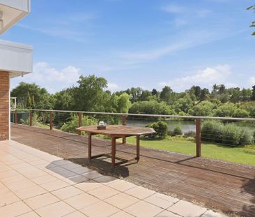 For Lease – Exclusive Riverfront Living with inground swimming pool. - Photo 6