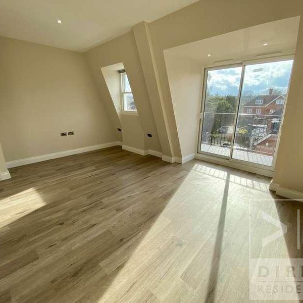 The Parade, Epsom, KT18 - Photo 1