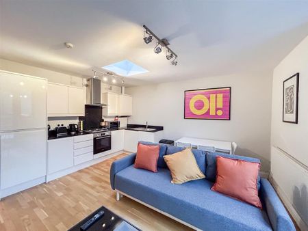 2 bedroom flat to rent - Photo 5