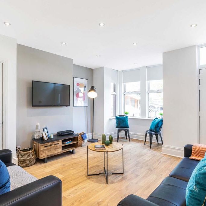 6 bedroom house to rent - Photo 1