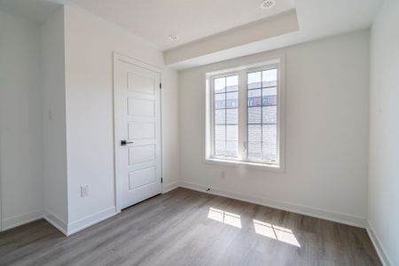 For Lease - 23 Selfridge Way Unit# 70, Whitby, Ontario - Photo 2