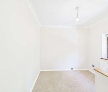 Pound Green Cottages, Goring Lane, Wokefield Green, Mortimer, RG7 - Photo 3