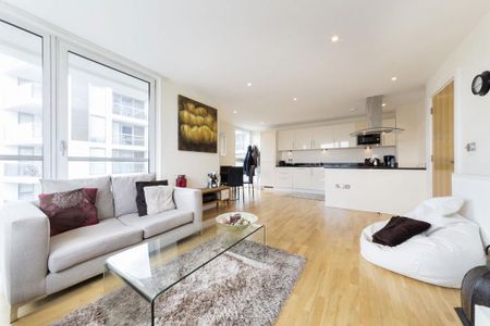3 bedroom flat to rent - Photo 3