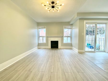 For Lease - 438 Jay Crescent, Orangeville, Ontario - Photo 5