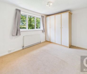 4 bedroom detached house to rent - Photo 6