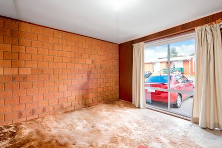 Quiet Two Bedroom Unit - Photo 2