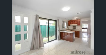 FRESHLY PAINTED FAMILY HOME! - Photo 4