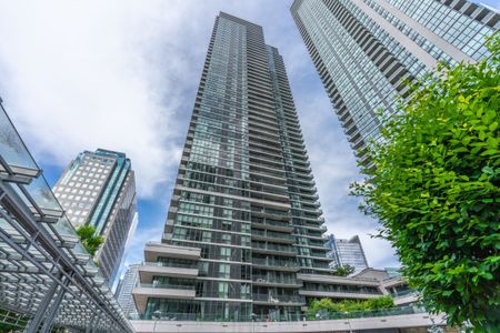 For Lease - 33 Bay Street Unit# 2011, Toronto, Ontario - Photo 5