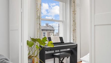 2 Bed Flat, Hilltop Court, NW8 - Photo 5