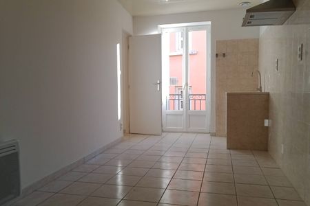 Appartement T2 centre ville de Pont-St-Esprit - Photo 2