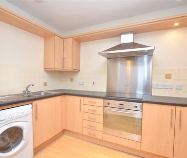 Broad Street, Teddington - 1 bedroomProperty for lettings - Chasebu... - Photo 2