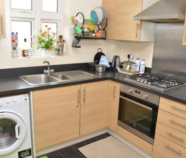 2 bedroom flat to rent - Photo 6