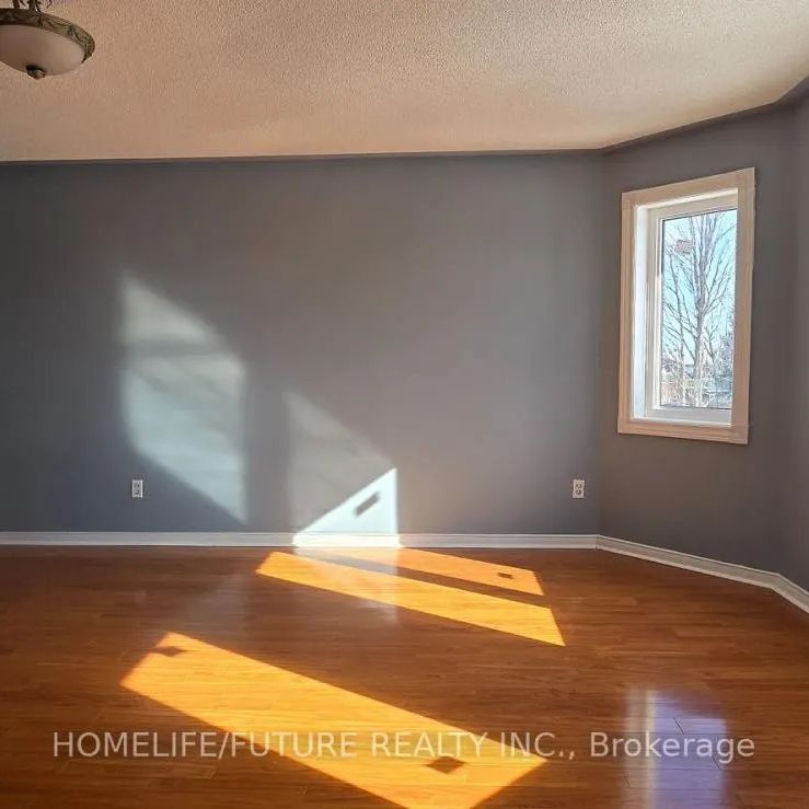 23 BOOTH CRESCENT - Photo 1