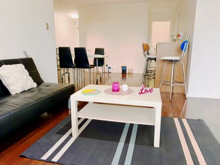 3 bed 2 baths - Photo 2