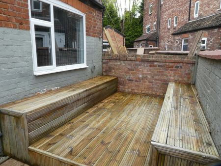 5 bedroom semi-detached house to rent - Photo 3